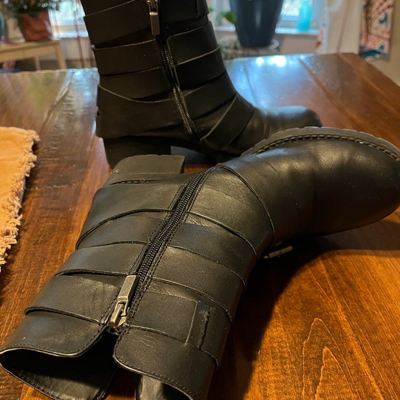 Adam Tucker Black leather  Buckle Ankle Boots - Picture 3 of 7